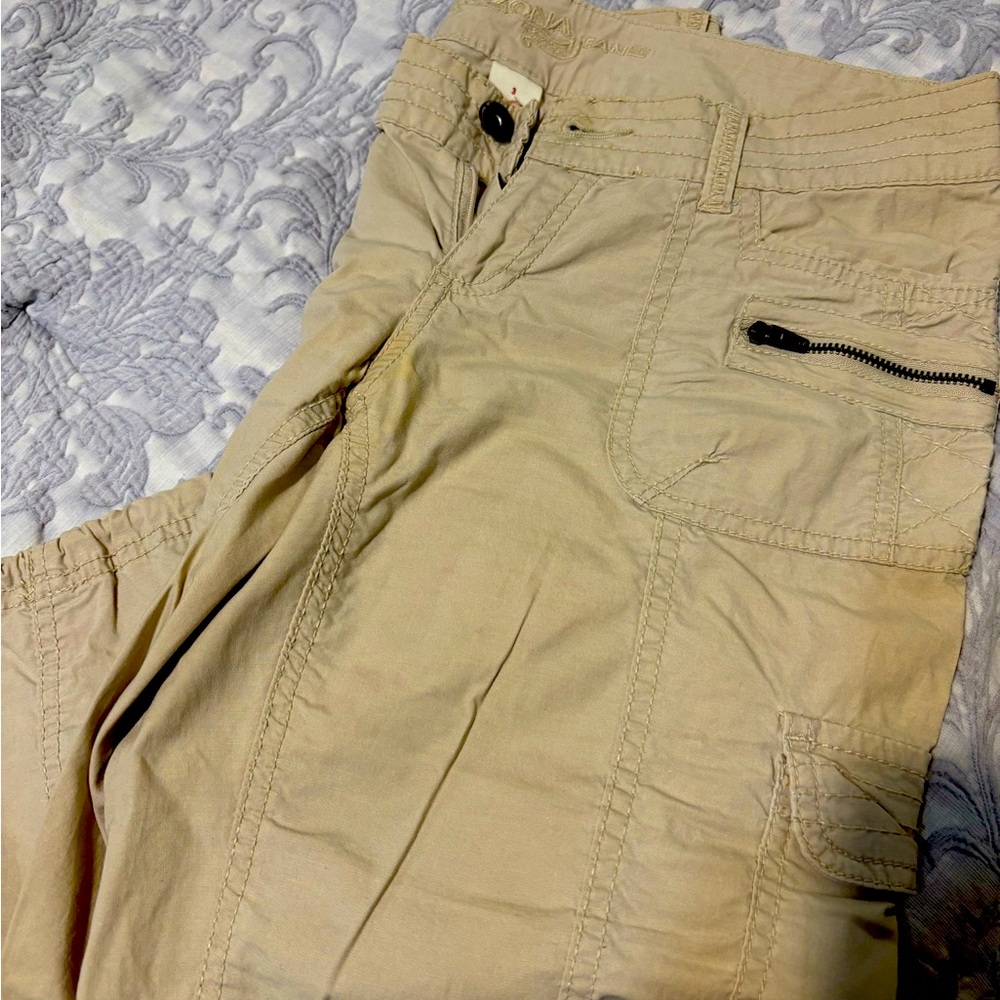 Tan color